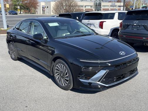 2025 Hyundai SONATA Hybrid SEL