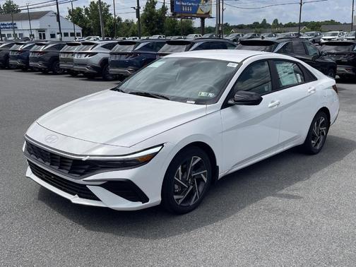 2025 Hyundai ELANTRA SEL Sport