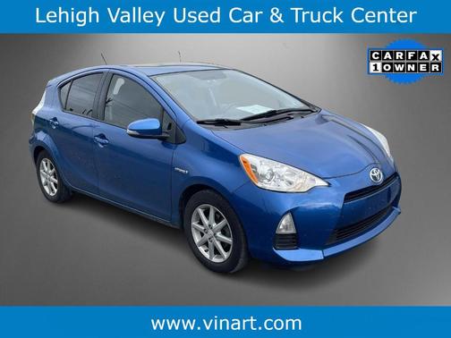2013 Toyota Prius c Three