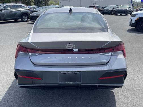 2025 Hyundai ELANTRA HEV Limited