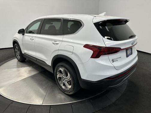 2022 Hyundai SANTA FE SE