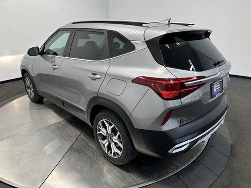 2022 Kia Seltos EX