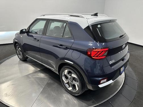 2022 Hyundai VENUE Limited
