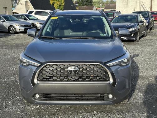 2023 Toyota Corolla Cross XLE