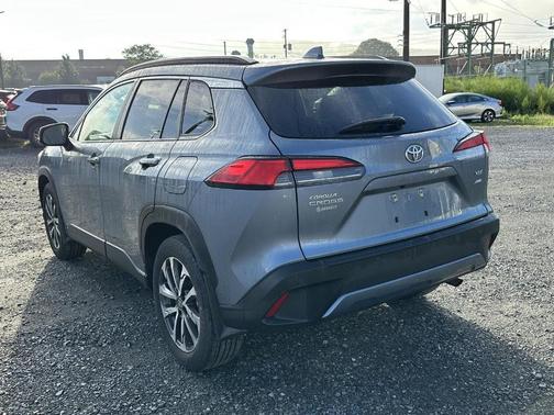 2023 Toyota Corolla Cross XLE