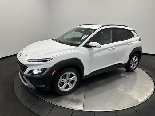 Lunar White 2023 Hyundai KONA SEL