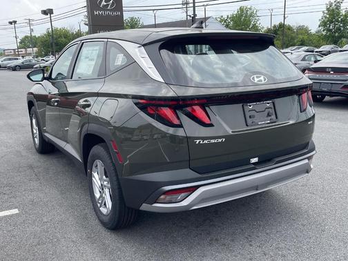2025 Hyundai TUCSON SE