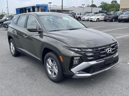 2025 Hyundai TUCSON SE