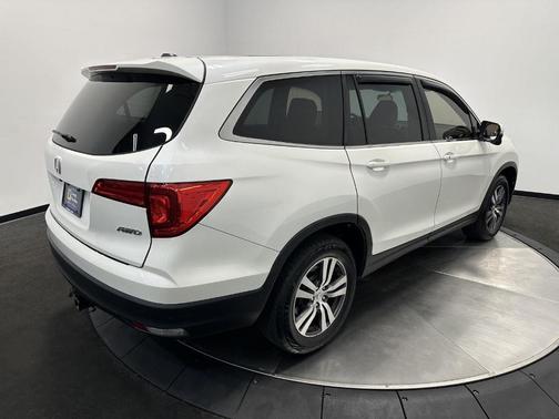 2017 Honda Pilot EX