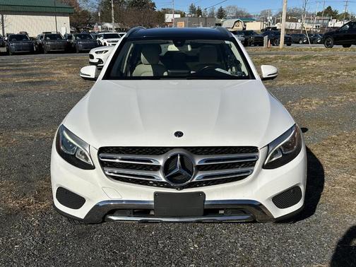 2018 Mercedes-Benz GLC 300 Base 4MATIC