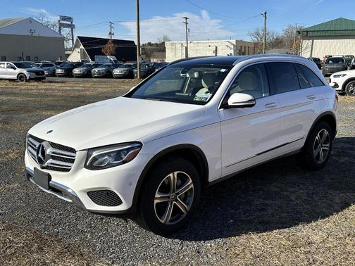 2018 Mercedes-Benz GLC 300 Base 4MATIC