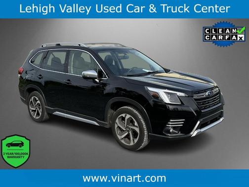 Crystal Black Silica 2022 Subaru Forester Touring