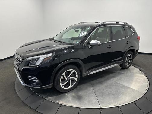 Crystal Black Silica 2022 Subaru Forester Touring
