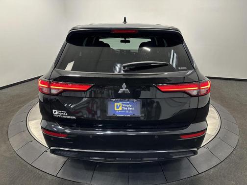 2022 Mitsubishi Outlander Black Edition
