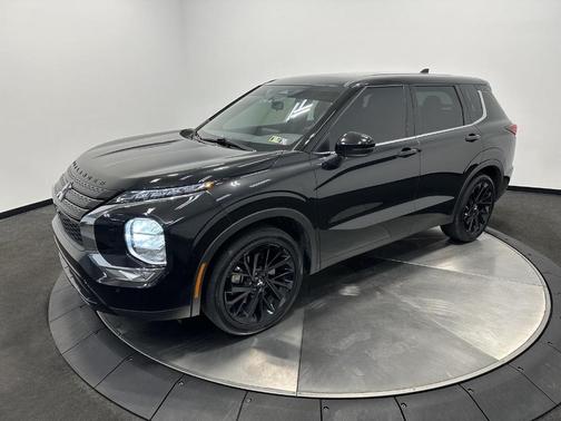 2022 Mitsubishi Outlander Black Edition