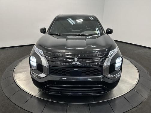 2022 Mitsubishi Outlander Black Edition