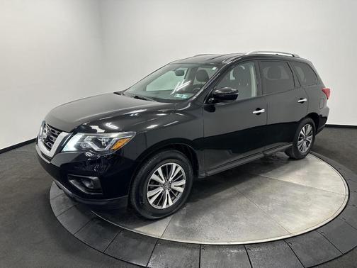2019 Nissan Pathfinder SV