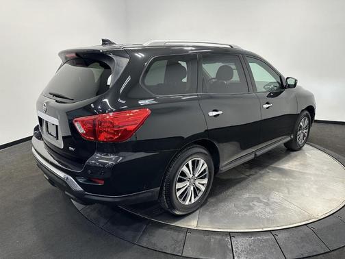 2019 Nissan Pathfinder SV