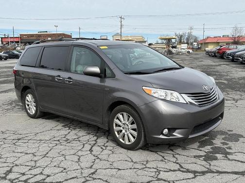 2017 Toyota Sienna XLE Premium
