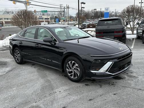 2026 Hyundai SONATA Hybrid Blue