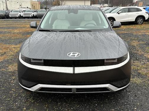 2022 Hyundai IONIQ 5 SEL