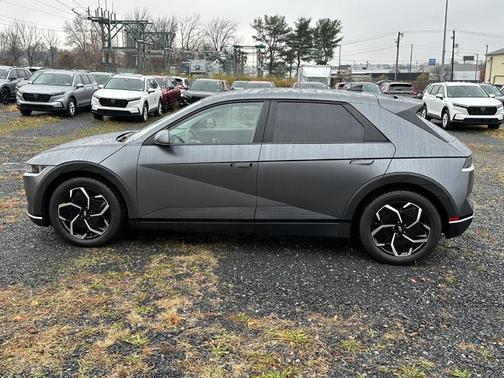 2022 Hyundai IONIQ 5 SEL