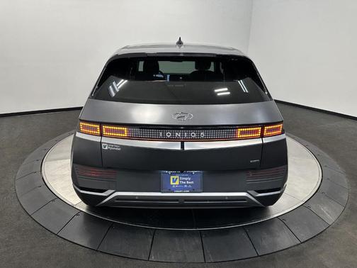 2022 Hyundai IONIQ 5 SEL