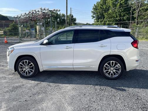2022 GMC Terrain Denali