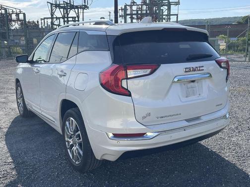 2022 GMC Terrain Denali