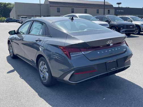 2025 Hyundai ELANTRA HEV Blue