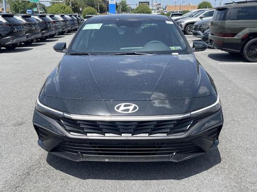 2025 Hyundai ELANTRA HEV SEL
