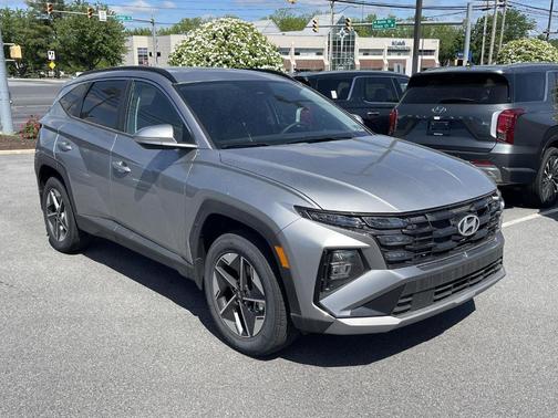 Shimmering Silver 2026 Hyundai TUCSON SEL Premium