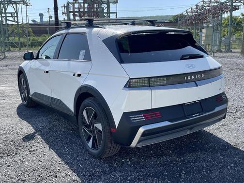 2025 Hyundai IONIQ 5 SEL