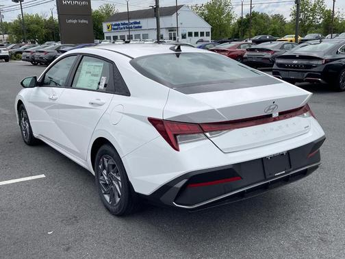 2025 Hyundai ELANTRA HEV Blue