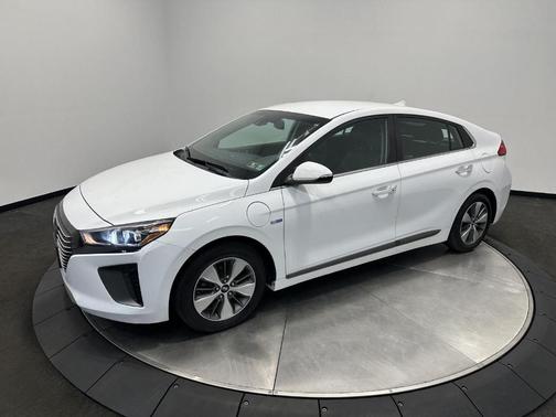 Ceramic White 2019 Hyundai IONIQ Plug-In Hybrid Limited