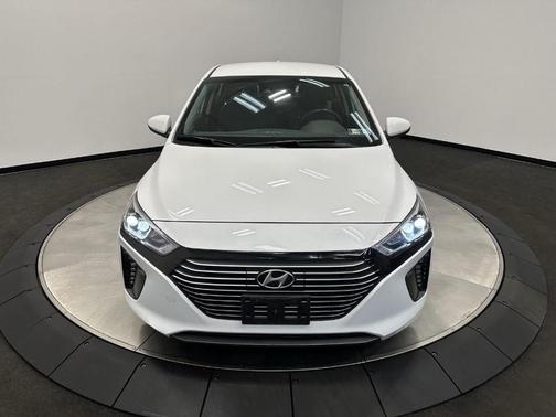 Ceramic White 2019 Hyundai IONIQ Plug-In Hybrid Limited