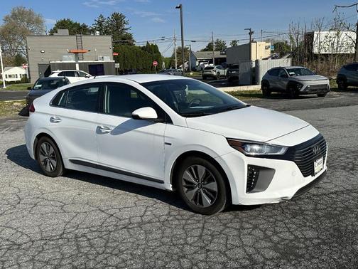 Ceramic White 2019 Hyundai IONIQ Plug-In Hybrid Limited