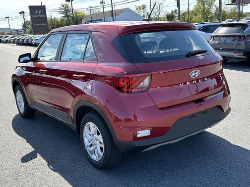 2026 Hyundai VENUE SE