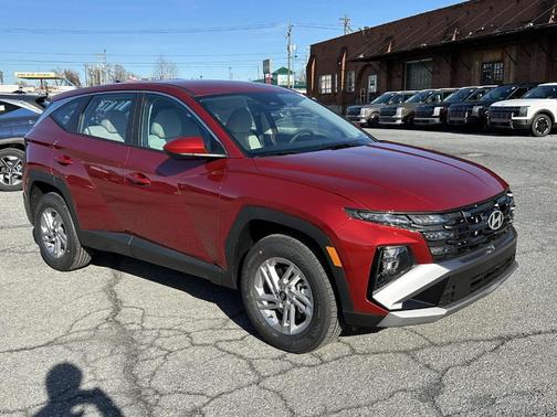 2026 Hyundai TUCSON SE