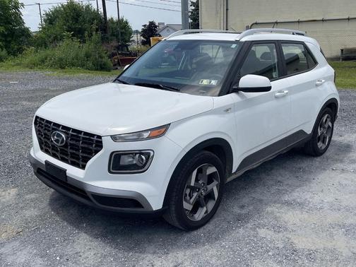 2024 Hyundai VENUE SEL