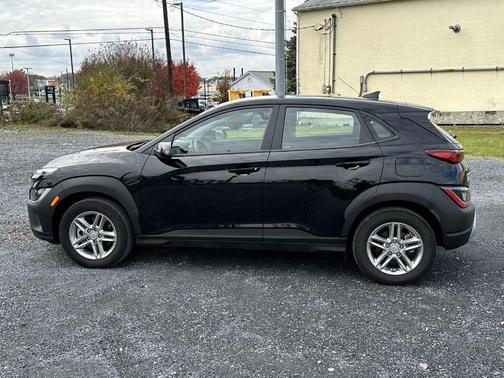 2023 Hyundai KONA SE