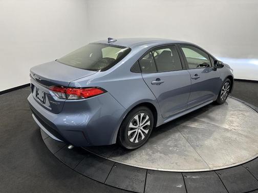 2022 Toyota Corolla Hybrid LE