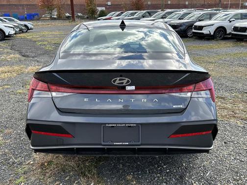 2026 Hyundai ELANTRA HEV SEL Sport