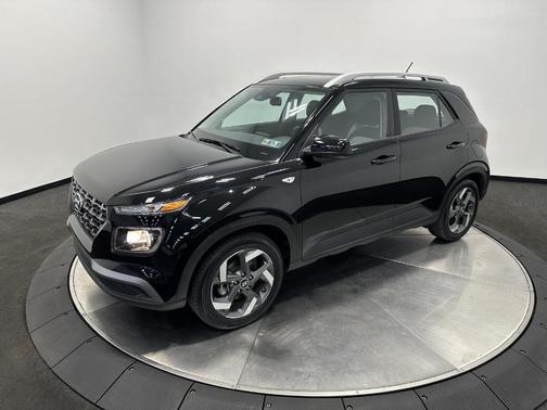 2024 Hyundai VENUE SEL