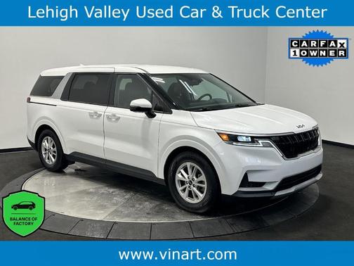 2023 Kia Carnival LX