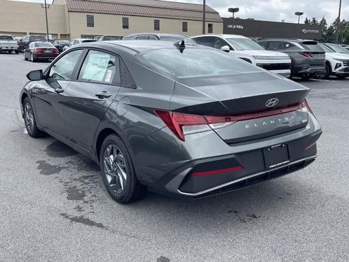 2025 Hyundai ELANTRA HEV Blue