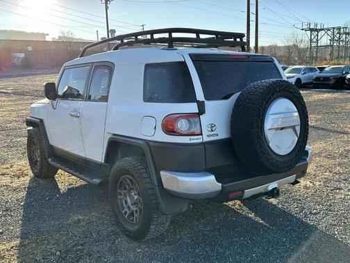 2013 Toyota FJ Cruiser Base