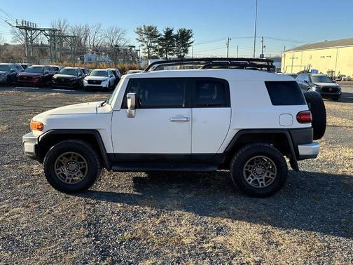 2013 Toyota FJ Cruiser Base