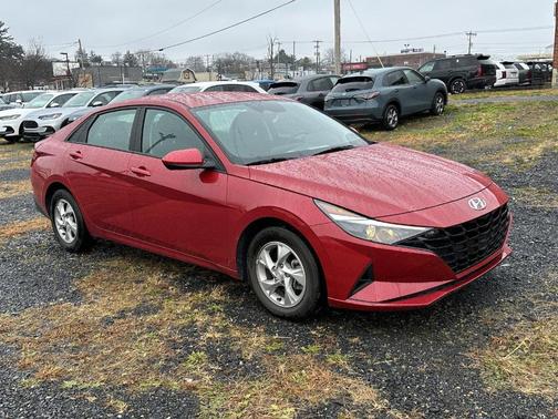 2023 Hyundai ELANTRA SE