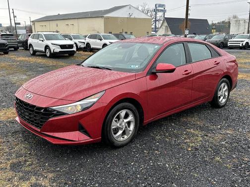 2023 Hyundai ELANTRA SE